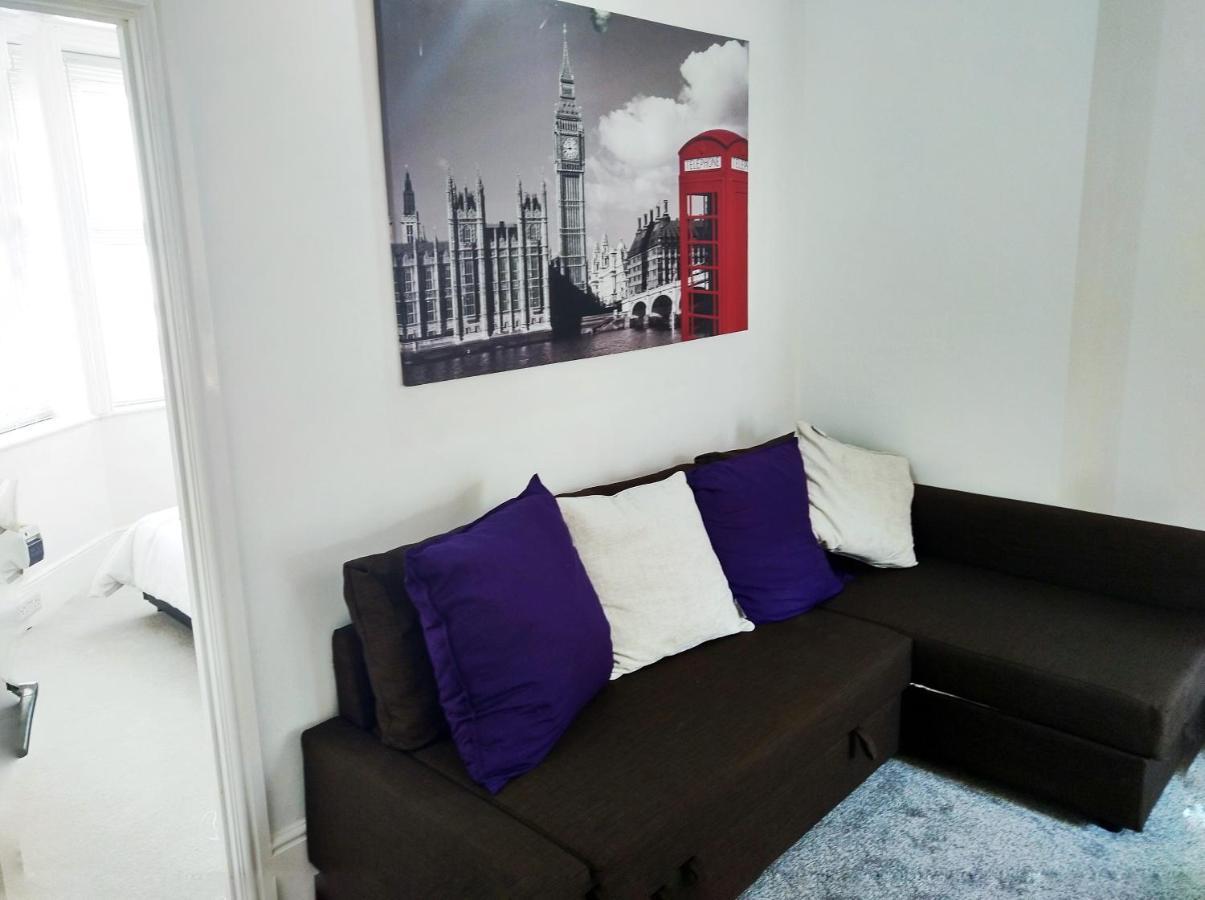 Entire Floor 2 Bedrooms On Westcliff Bournemouth Exteriér fotografie