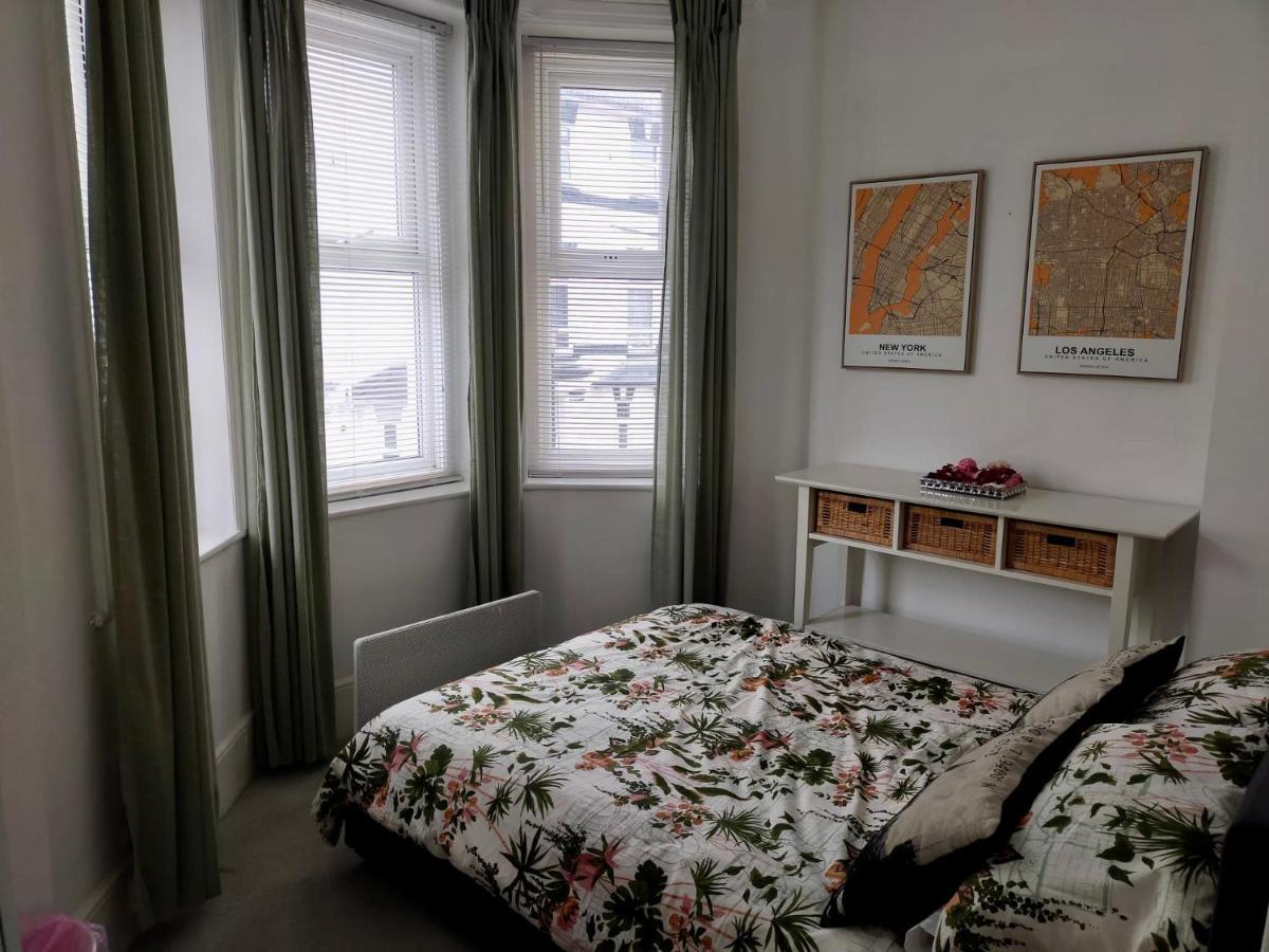 Entire Floor 2 Bedrooms On Westcliff Bournemouth Exteriér fotografie
